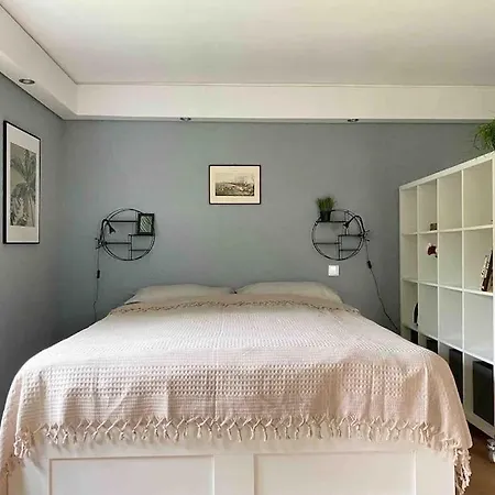 Mitten In Und Doch Im Gruenen: Schoenes Und Modernes * Nastätten