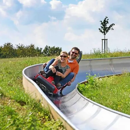 Appartamento Mitten In Und Doch Im Gruenen: Schoenes Und Modernes *