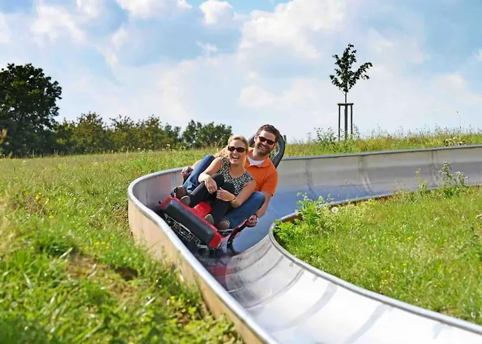 Apartamento Mitten In Und Doch Im Gruenen: Schoenes Und Modernes *